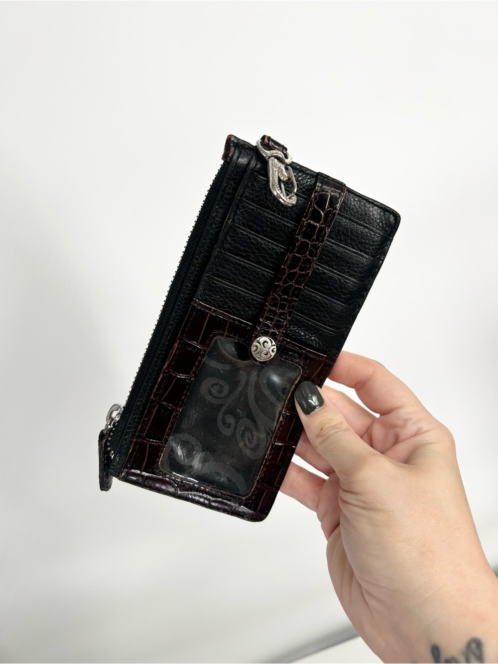 Vtg Brighton Clutch Brown & Black Leather Croc Embossed Snap With Zipper Pocket
